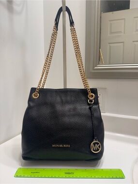Michael Kors Jet Set Black Leather convertible w/ Gold Chain Straps
